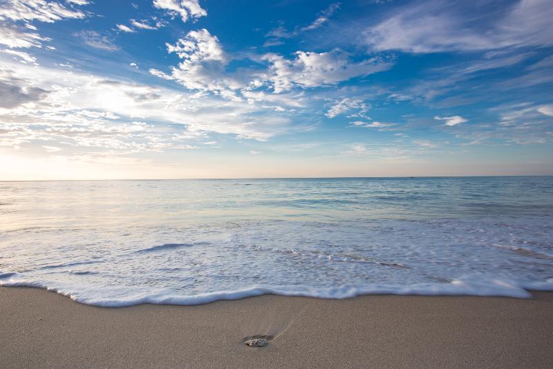 Mai Khao Lak Beach Resort & Spa - Plaj