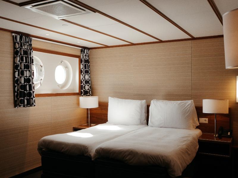 SS Rotterdam by Westcord Hotels - Oda