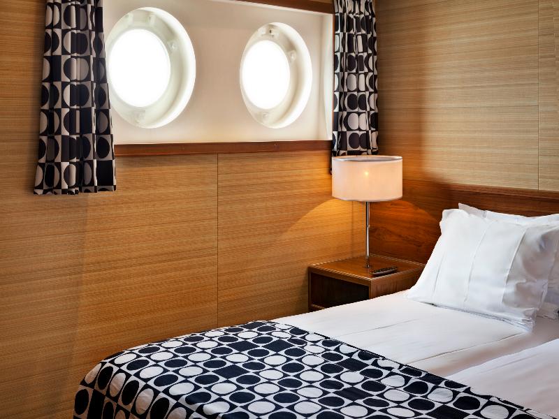 SS Rotterdam by Westcord Hotels - Oda