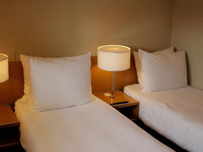 SS Rotterdam by Westcord Hotels - Oda