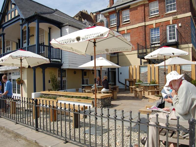 Royal Hotel - Genel