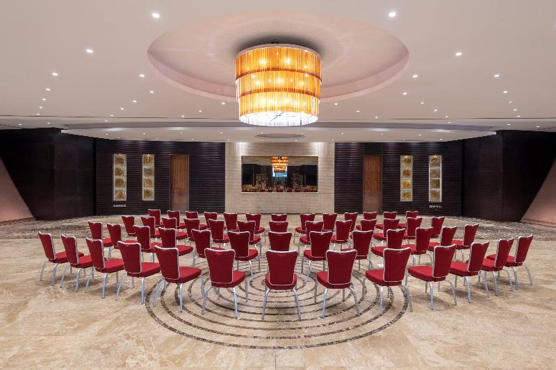 Crowne Plaza Doha-The Business Park - Toplantı