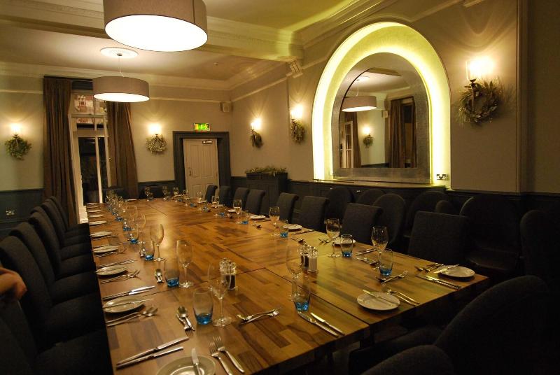 Bell Hotel - Restoran