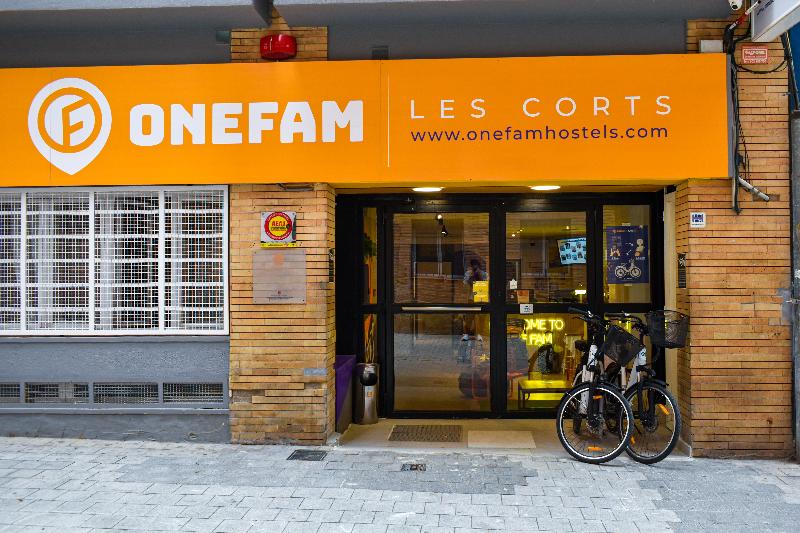 Onefam Les Corts - Genel