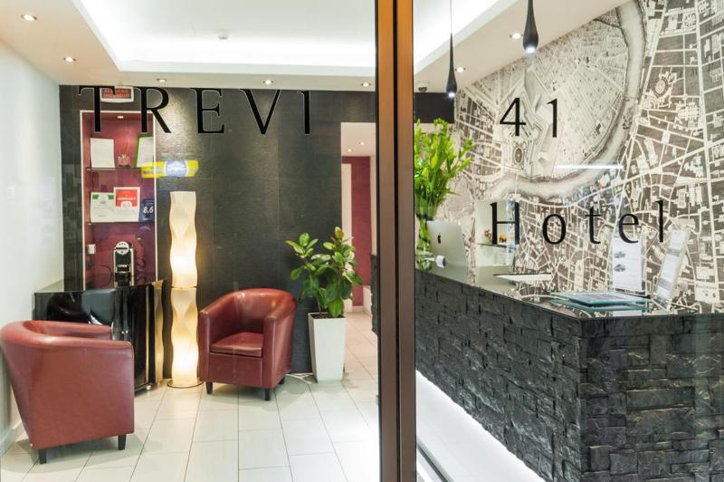 Trevi 41 - Lobi