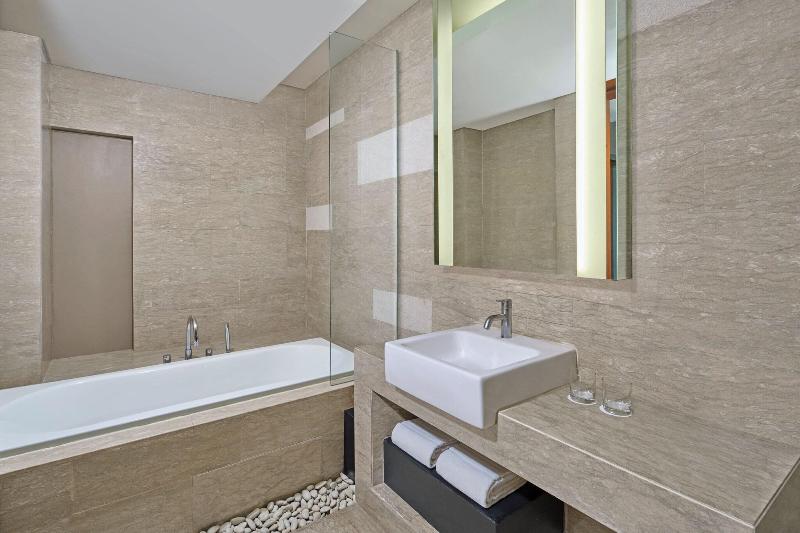 Courtyard by Marriott Bali Nusa Dua Resort - Oda
