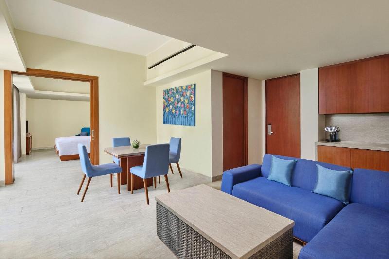 Courtyard by Marriott Bali Nusa Dua Resort - Oda
