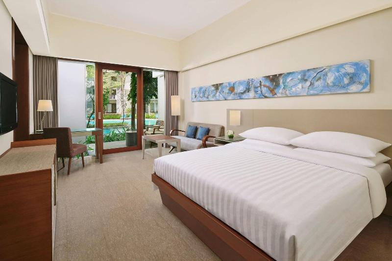 Courtyard by Marriott Bali Nusa Dua Resort - Havuz