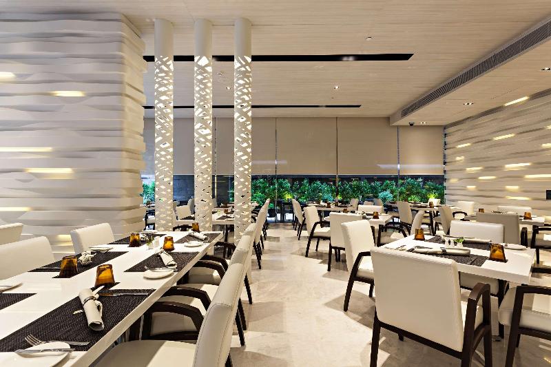Hyatt Place Bangkok Sukhumvit 1 - Restoran