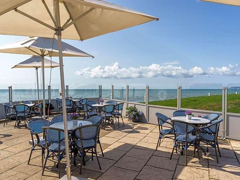 Cooden Beach Hotel - Genel