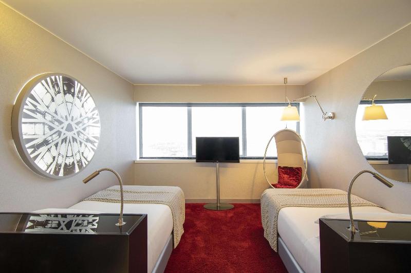 Myriad By Sana Hotels - Oda