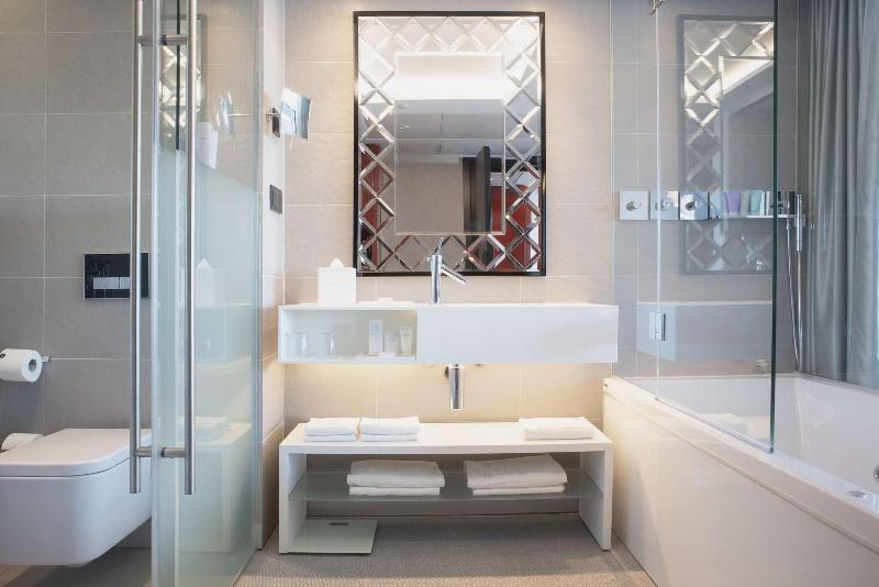 Myriad By Sana Hotels - Oda