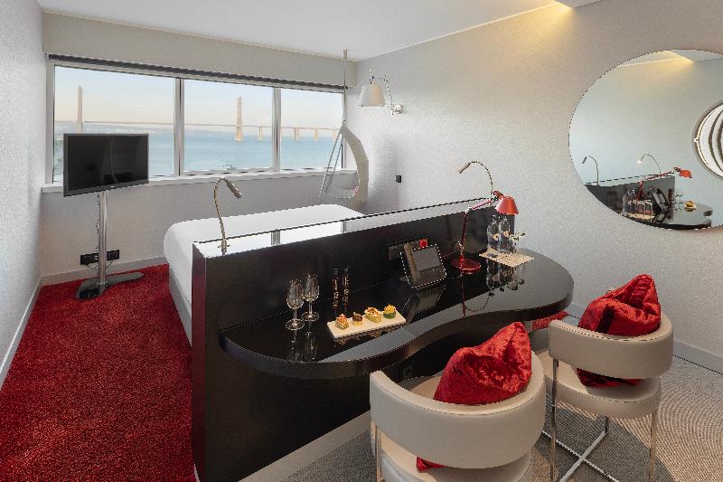 Myriad By Sana Hotels - Oda
