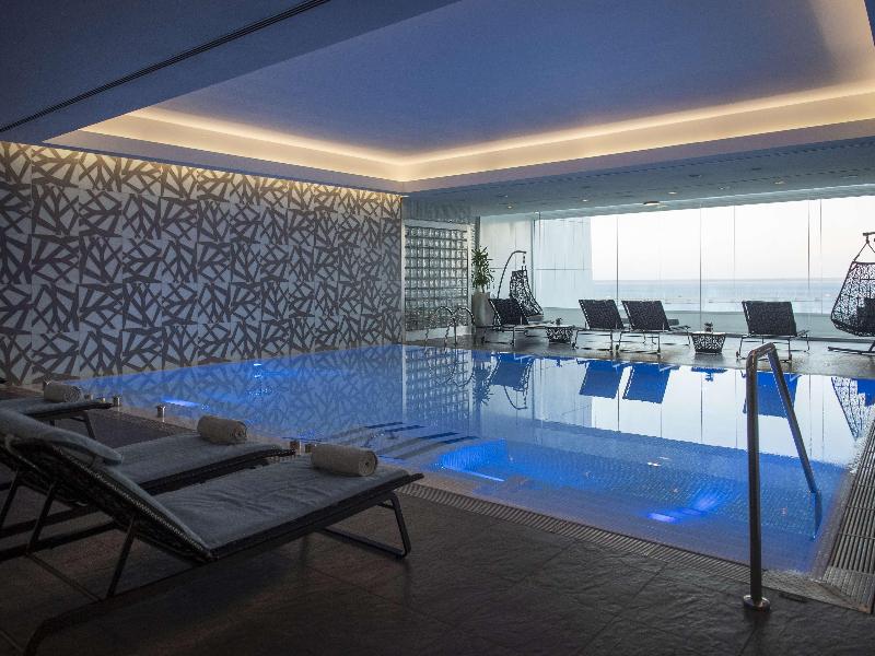 Myriad By Sana Hotels - Havuz