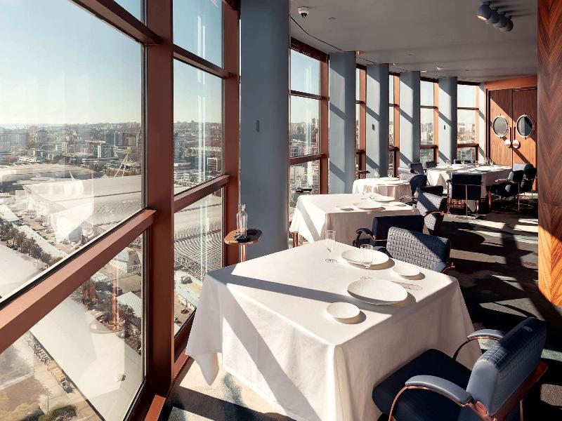 Myriad By Sana Hotels - Restoran