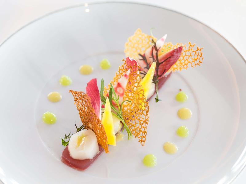 Myriad By Sana Hotels - Restoran