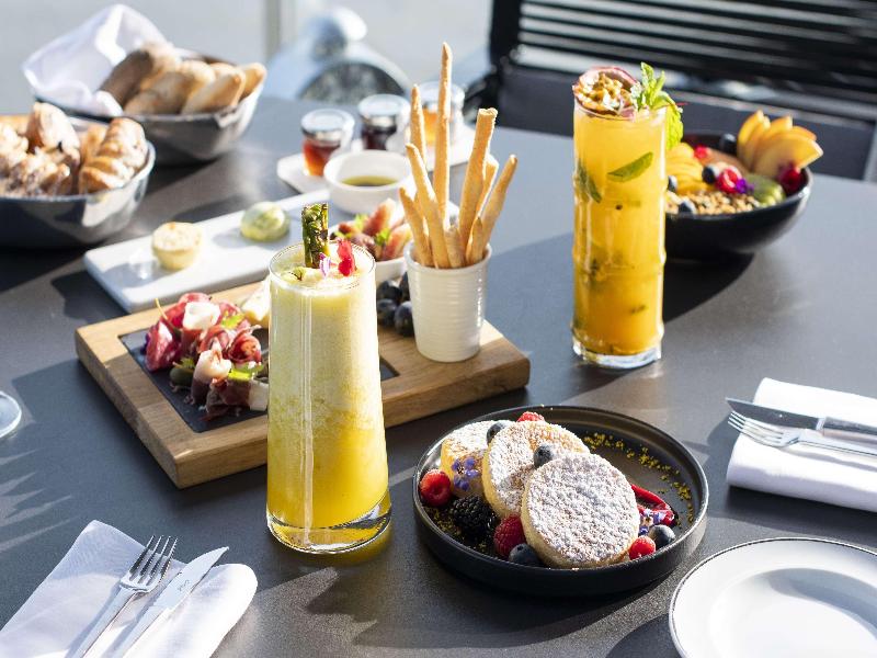 Myriad By Sana Hotels - Restoran