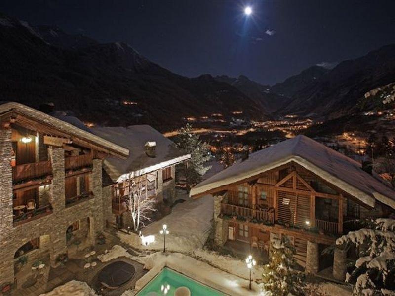 Village Montana Hotel - Genel