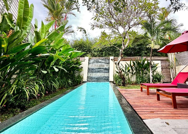 Bali Island Villas and Spa Seminyak - Havuz
