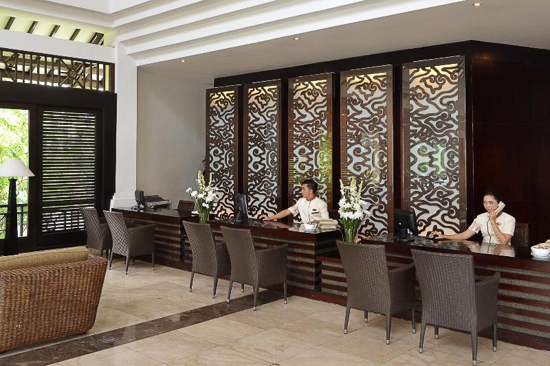 Hotel Santika Cirebon - Lobi