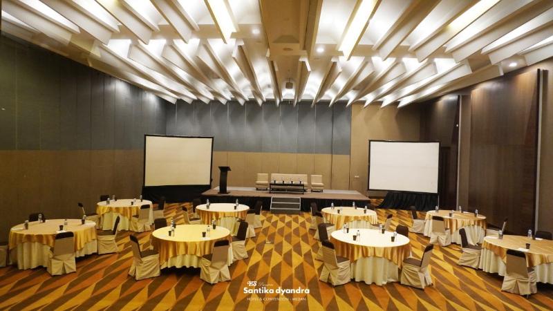 Hotel Santika Premiere Dyandra Hotel & Convention - Toplantı