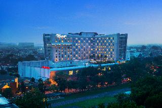 Hotel Santika Premiere Dyandra Hotel & Convention otel fotoğrafı