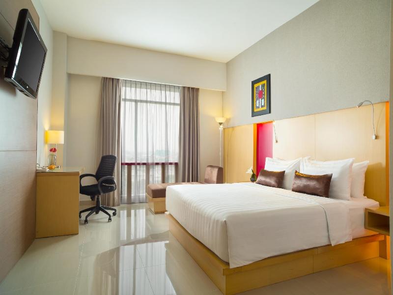 Hotel Santika Premiere Dyandra Hotel & Convention - Oda