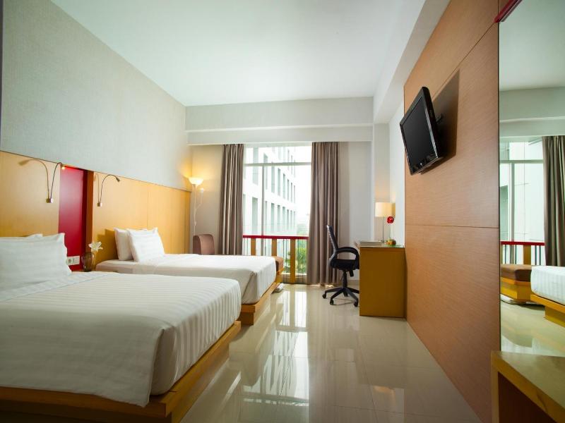 Hotel Santika Premiere Dyandra Hotel & Convention - Oda