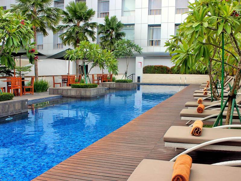 Hotel Santika Premiere Dyandra Hotel & Convention - Havuz