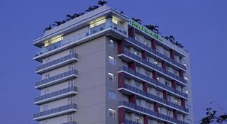 Hotel Santika Jemursari Surabaya otel fotoğrafı