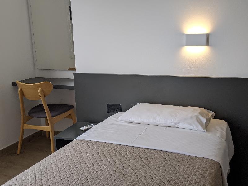 Sunflower Hotel Apts - Oda