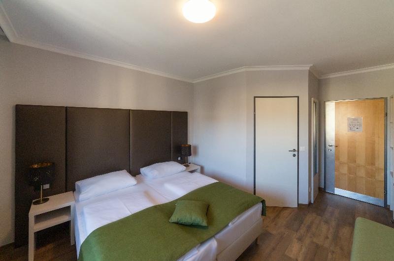 Arion Airport Hotel - Oda