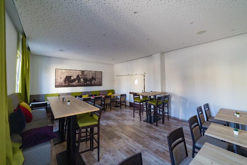 Arion Airport Hotel - Restoran