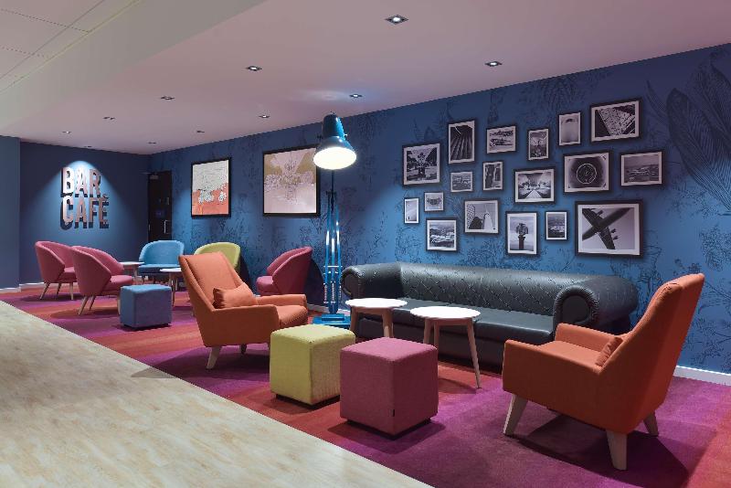 Travelodge Gatwick Central Airport - Bar