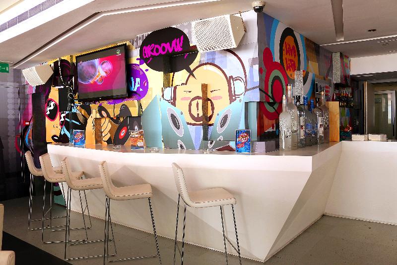 Hues Boutique - Bar