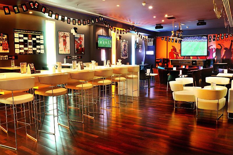 Hues Boutique - Bar