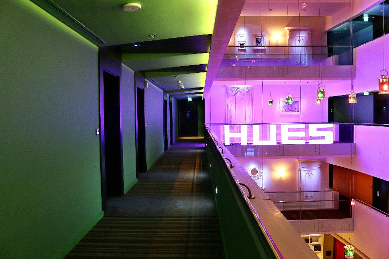 Hues Boutique - Genel