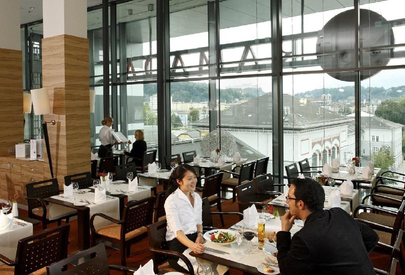 H+H Hotel Salzburg - Restoran
