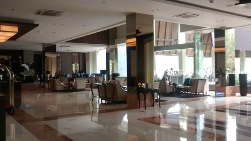 Oakwood Hotel and Apartments Taman Mini Jakarta - Lobi