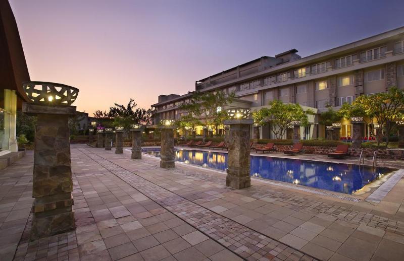 Oakwood Hotel and Apartments Taman Mini Jakarta - Genel