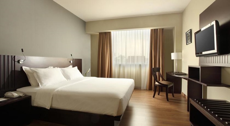 Oakwood Hotel and Apartments Taman Mini Jakarta - Oda