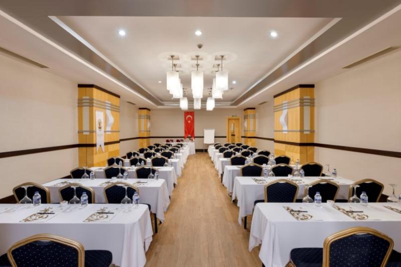 Dobedan Beach Resort Comfort Ex Alva Donna - Toplantı