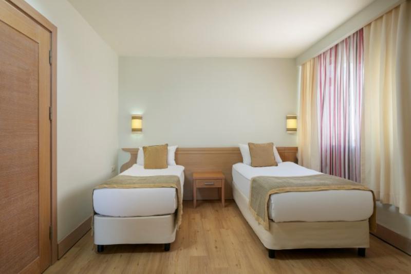 Dobedan Beach Resort Comfort Ex Alva Donna - Oda