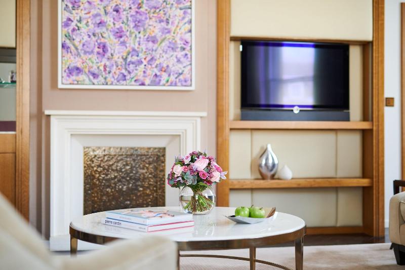 Corinthia London - Oda