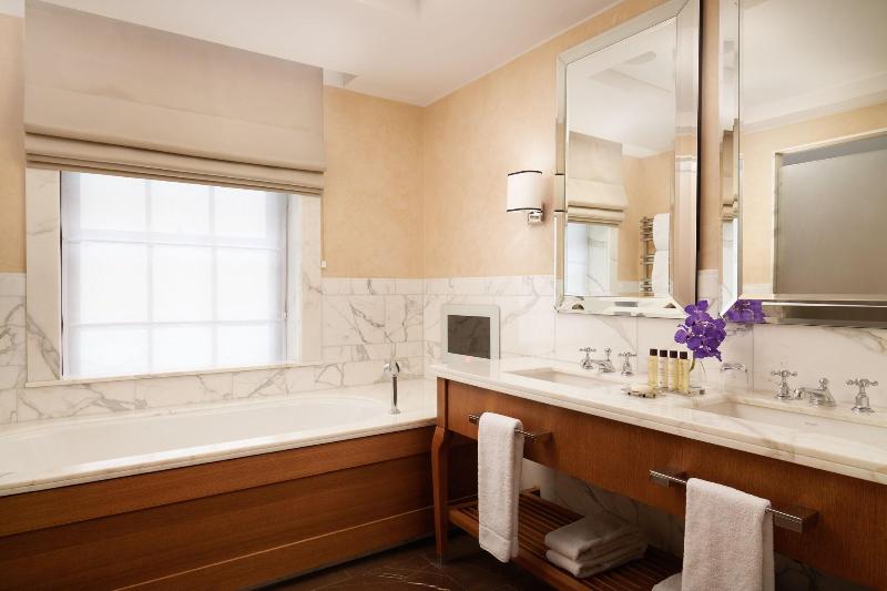 Corinthia London - Oda