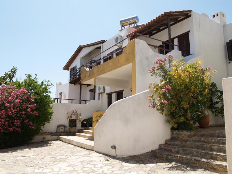 Cretan Village - Genel