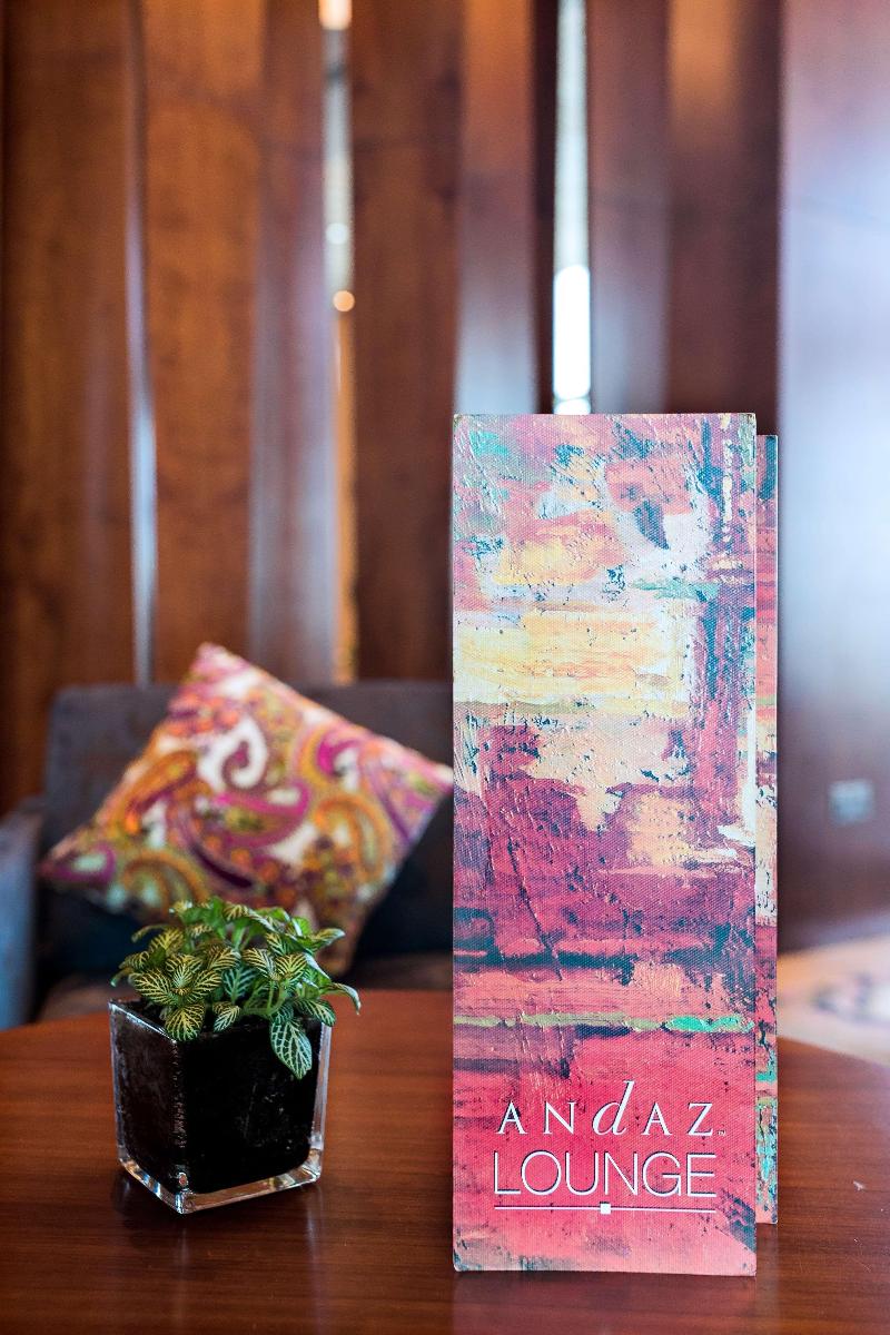 Andaz Capital Gate Abu Dhabi, By Hyatt - Bar