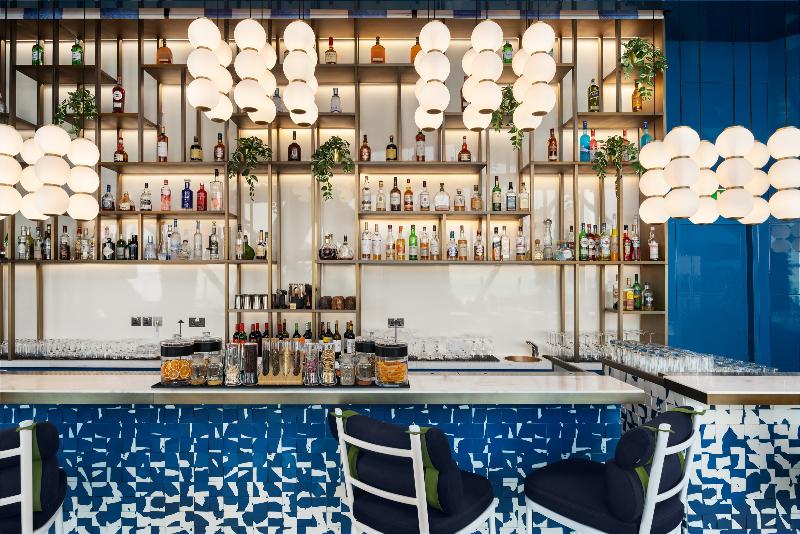 Andaz Capital Gate Abu Dhabi, By Hyatt - Bar