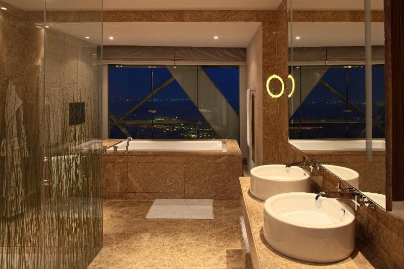 Andaz Capital Gate Abu Dhabi, By Hyatt - Oda