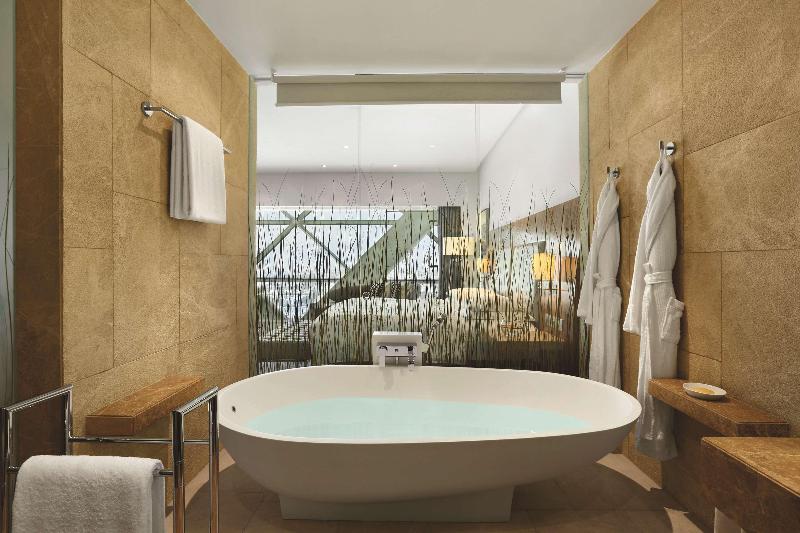 Andaz Capital Gate Abu Dhabi, By Hyatt - Oda
